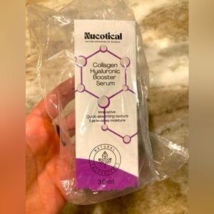 NWT. Collagen & Hylauronic Booster Serum. FREE with another purchase